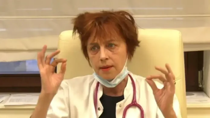 Flavia Groșan și virusul imaginar al sexului letal Flavia Groșan și virusul imaginar al sexului letal