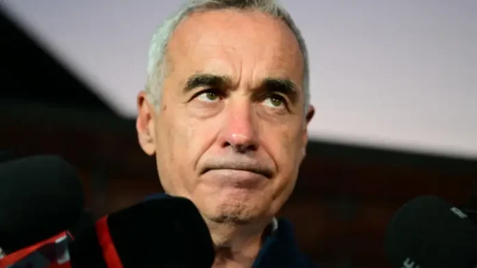 Idolul idioților Căcălin, copia infidelă a lui Trump Idolul idioților Căcălin, copia infidelă a lui Trump